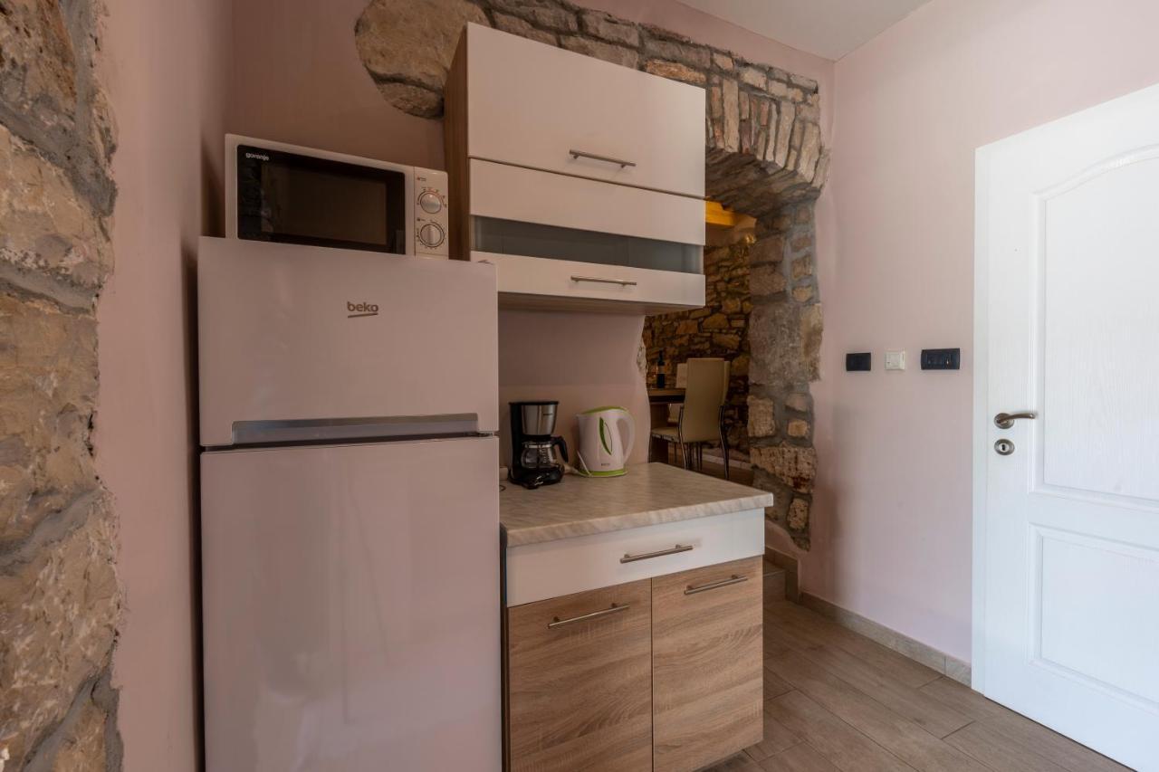 Apartment Anitea Pula Extérieur photo