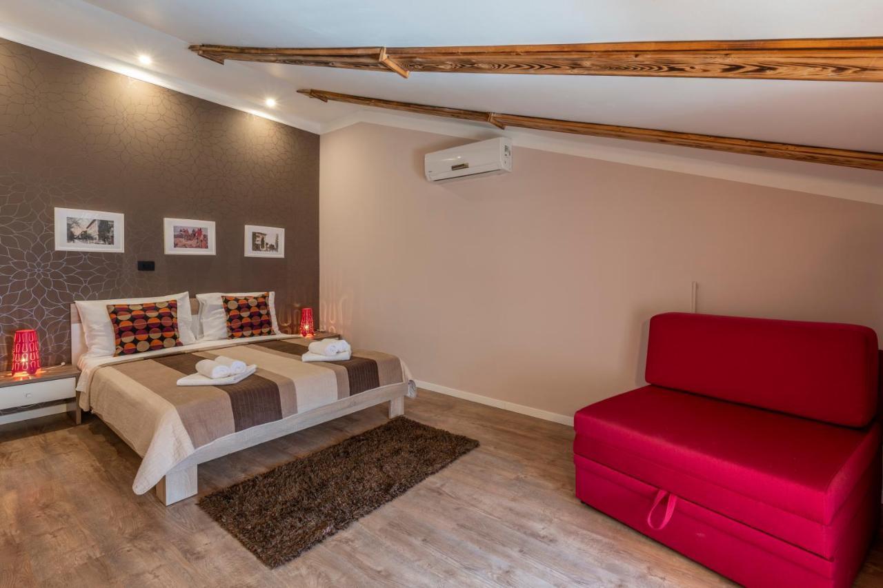 Apartment Anitea Pula Extérieur photo