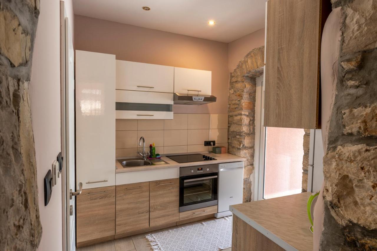 Apartment Anitea Pula Extérieur photo